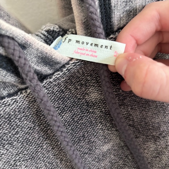 FREE PEOPLE Low Valley Hoodie Vest Size Small Oversized - Picture 3 of 5